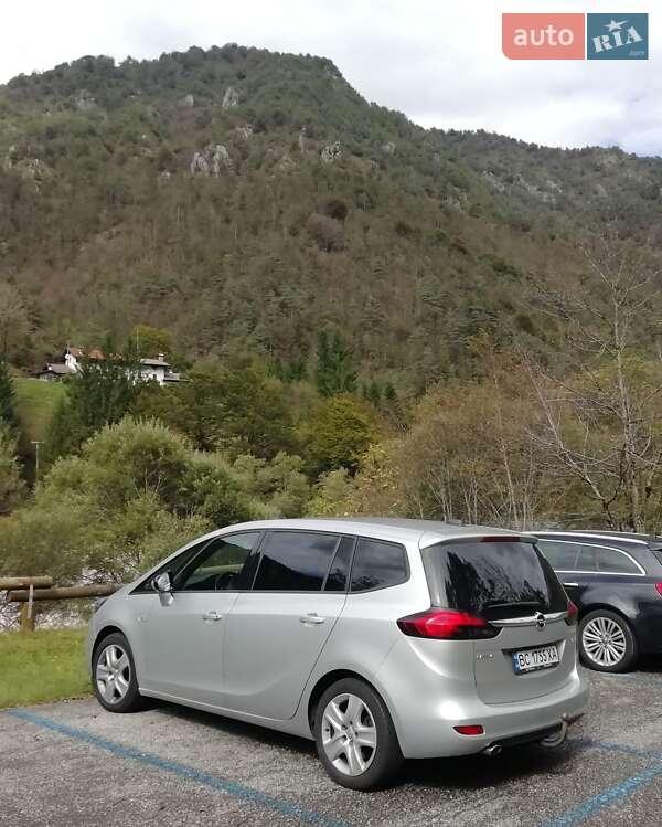 Минивэн Opel Zafira Tourer 2018 в Стрые