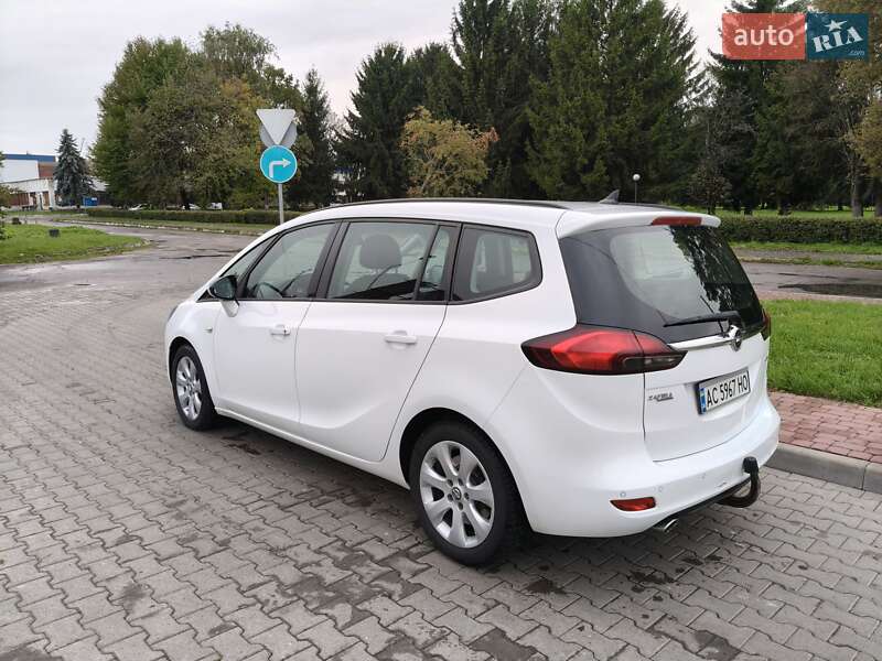 Минивэн Opel Zafira Tourer 2014 в Луцке