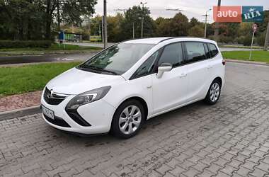 Opel Zafira Tourer 2014