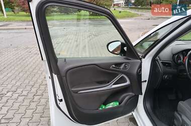 Минивэн Opel Zafira Tourer 2014 в 