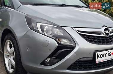 Минивэн Opel Zafira Tourer 2015 в 