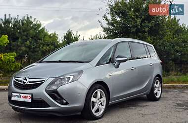 Минивэн Opel Zafira Tourer 2015 в 