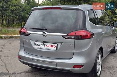 Минивэн Opel Zafira Tourer 2015 в 