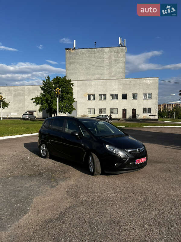 Минивэн Opel Zafira Tourer 2013 в Ровно
