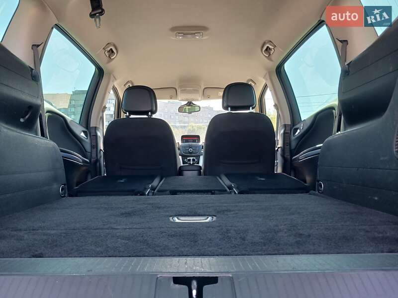 Мінівен Opel Zafira Tourer 2015 в Черкасах фото 11 Мінівен Opel Zafira Tourer 2015 в Черкасах