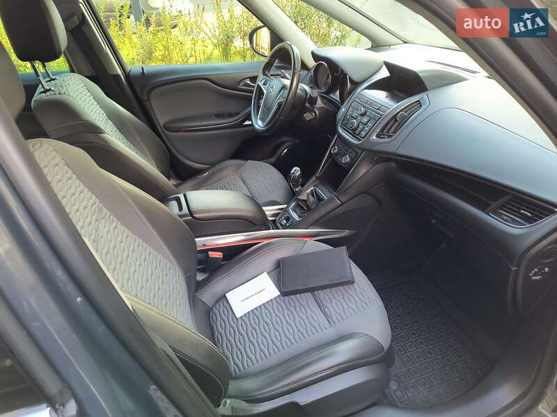 Мінівен Opel Zafira Tourer 2013 в Рівному фото 34 Мінівен Opel Zafira Tourer 2013 в Рівному