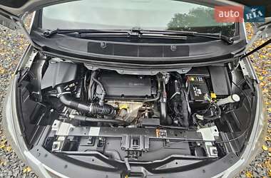 Минивэн Opel Zafira Tourer 2013 в 