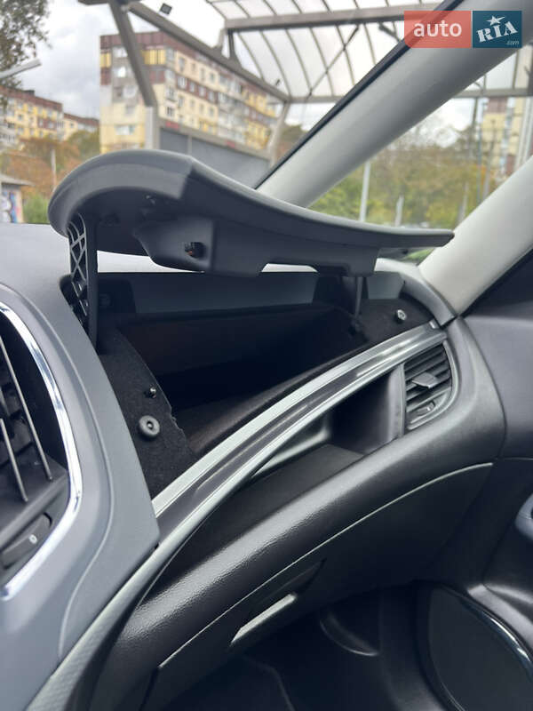 Минивэн Opel Zafira Tourer 2013 в Днепре фото 36 Минивэн Opel Zafira Tourer 2013 в Днепре