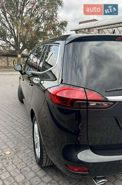 Минивэн Opel Zafira Tourer 2013 в 