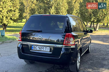 Мінівен Opel Zafira Tourer 2013 в 