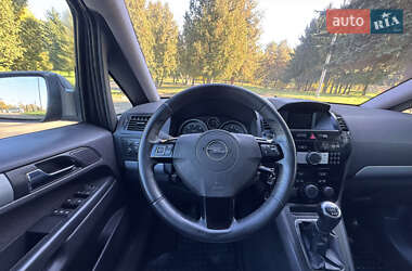 Мінівен Opel Zafira Tourer 2013 в 