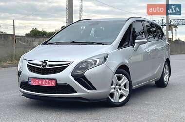 Мінівен Opel Zafira Tourer 2014 в Дніпрі