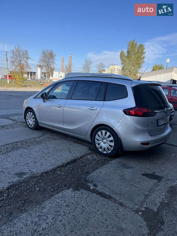 Мінівен Opel Zafira Tourer 2013 в Тернополі
