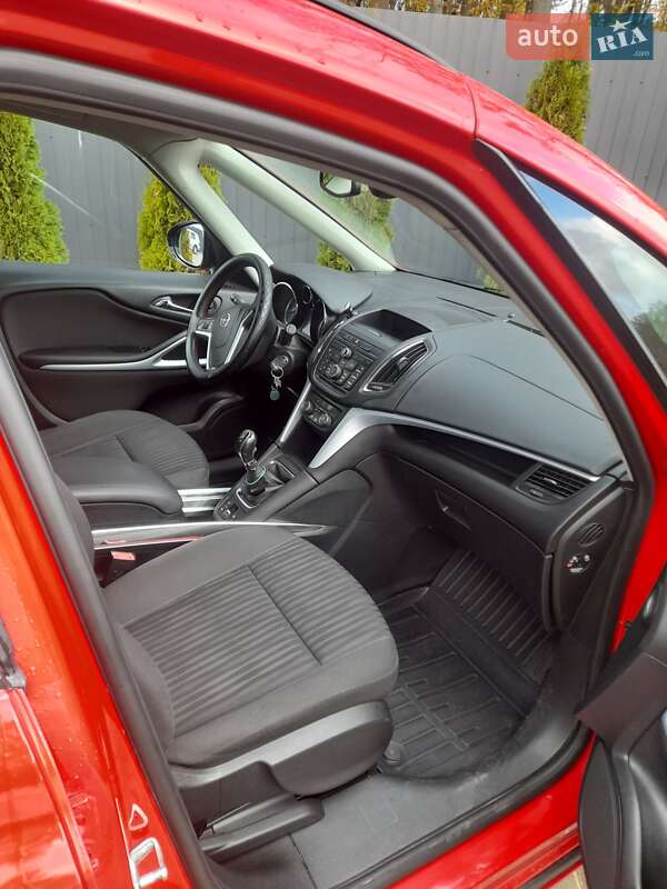 Мінівен Opel Zafira Tourer 2012 в Тернополі фото Мінівен Opel Zafira Tourer 2012 в Тернополі