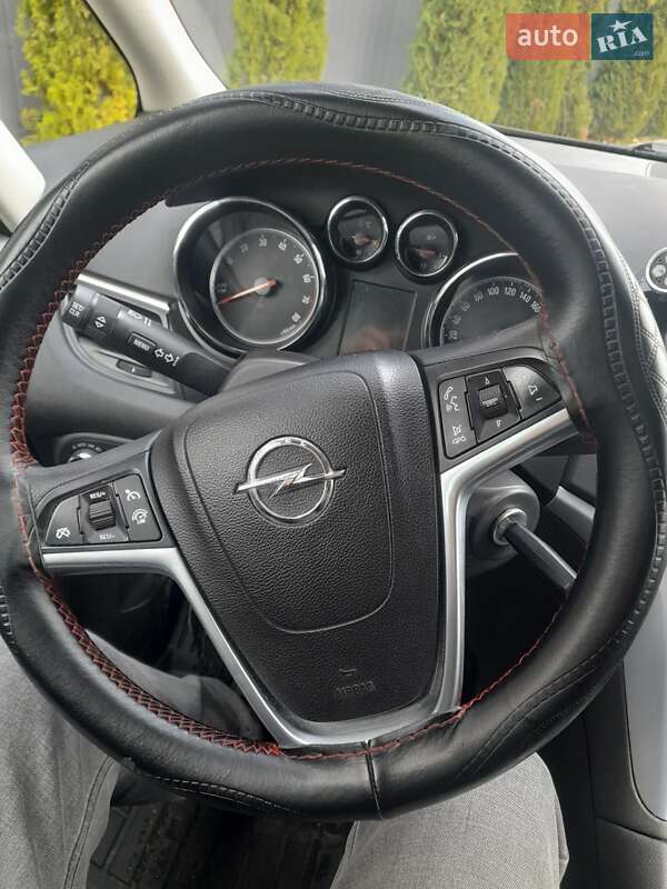 Мінівен Opel Zafira Tourer 2012 в Тернополі фото 14 Мінівен Opel Zafira Tourer 2012 в Тернополі