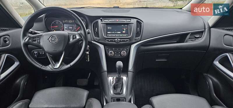 Минивэн Opel Zafira Tourer 2017 в Киеве