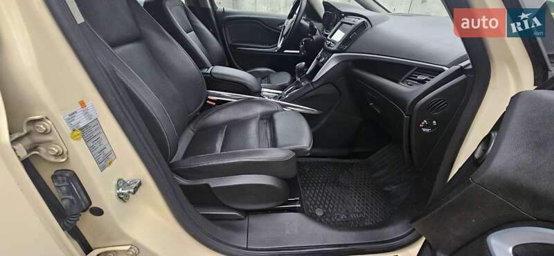 Минивэн Opel Zafira Tourer 2017 в Киеве