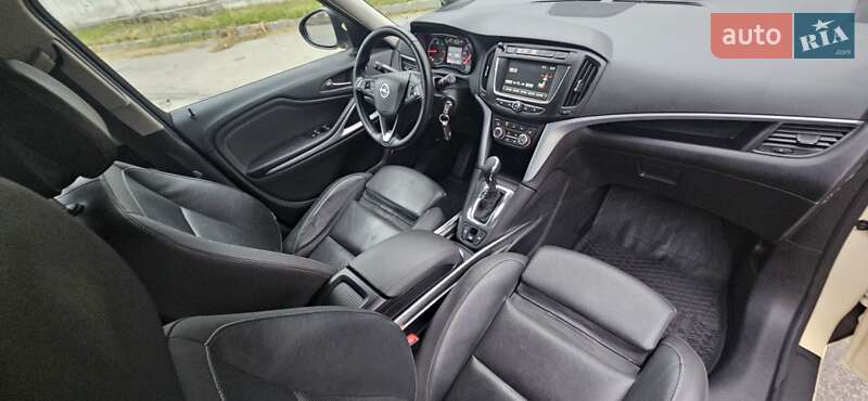 Минивэн Opel Zafira Tourer 2017 в Киеве