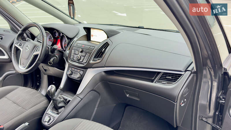 Мінівен Opel Zafira Tourer 2012 в Вінниці