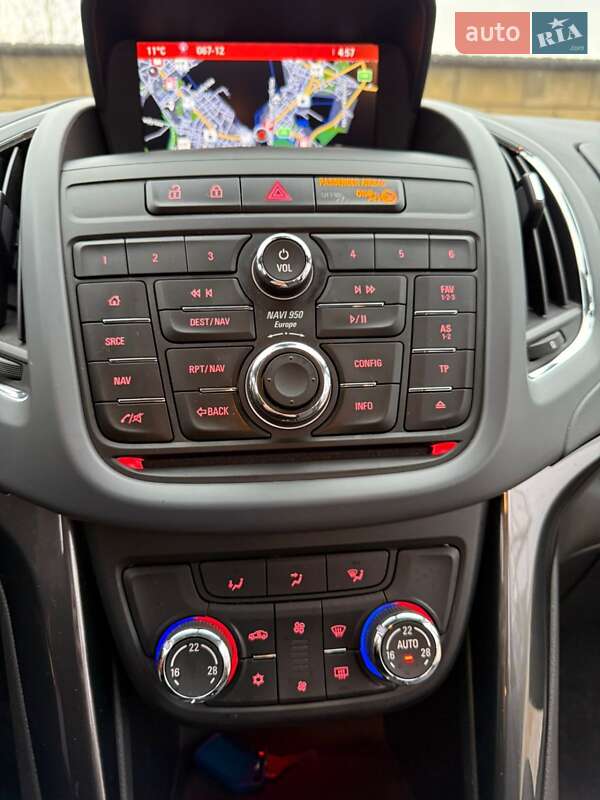 Мінівен Opel Zafira Tourer 2014 в Дубні