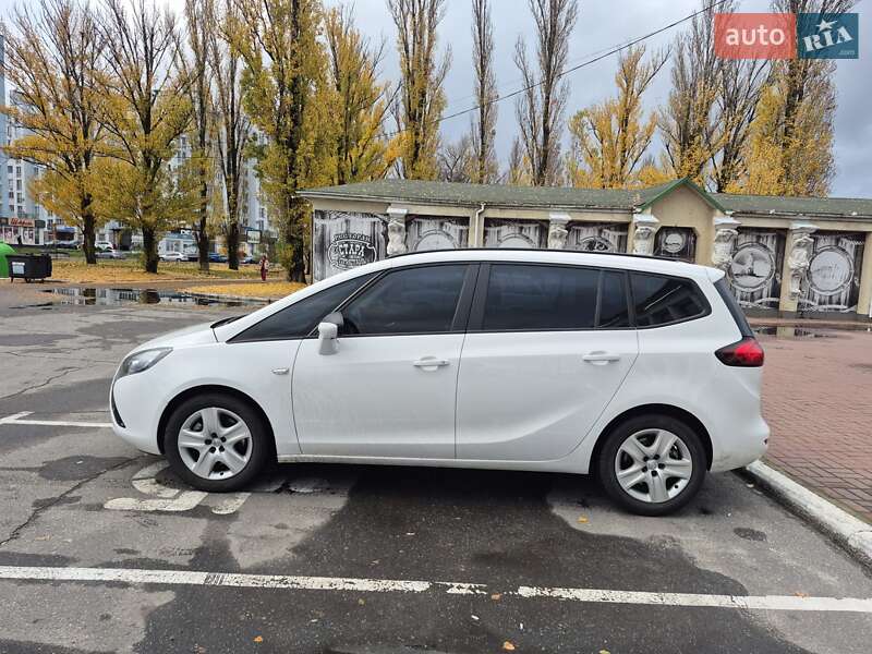 Мінівен Opel Zafira Tourer 2016 в Києві фото 15 Мінівен Opel Zafira Tourer 2016 в Києві