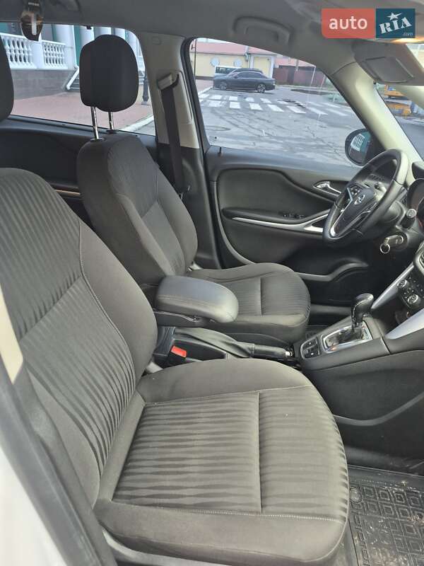 Мінівен Opel Zafira Tourer 2016 в Києві фото 2 Мінівен Opel Zafira Tourer 2016 в Києві