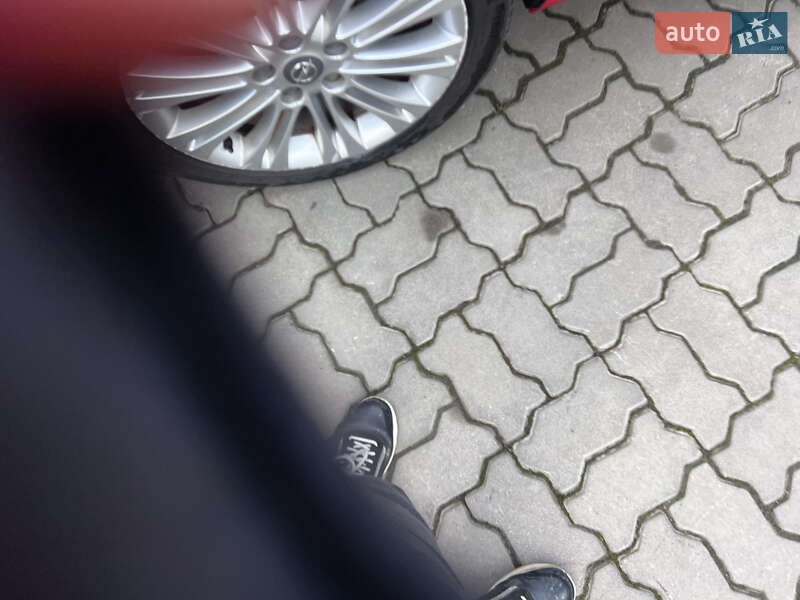 Минивэн Opel Zafira Tourer 2012 в Нововолынске