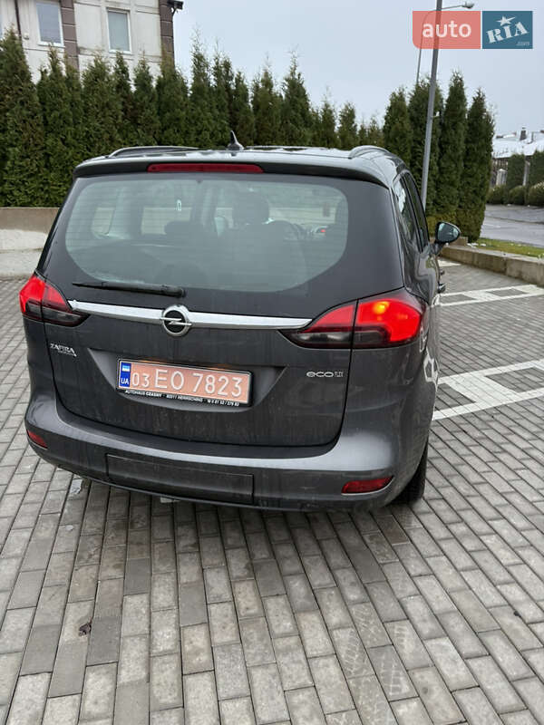 Минивэн Opel Zafira Tourer 2012 в Ровно