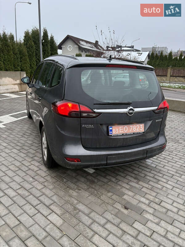 Минивэн Opel Zafira Tourer 2012 в Ровно