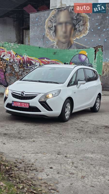 Минивэн Opel Zafira Tourer 2013 в Сумах фото 2 Минивэн Opel Zafira Tourer 2013 в Сумах