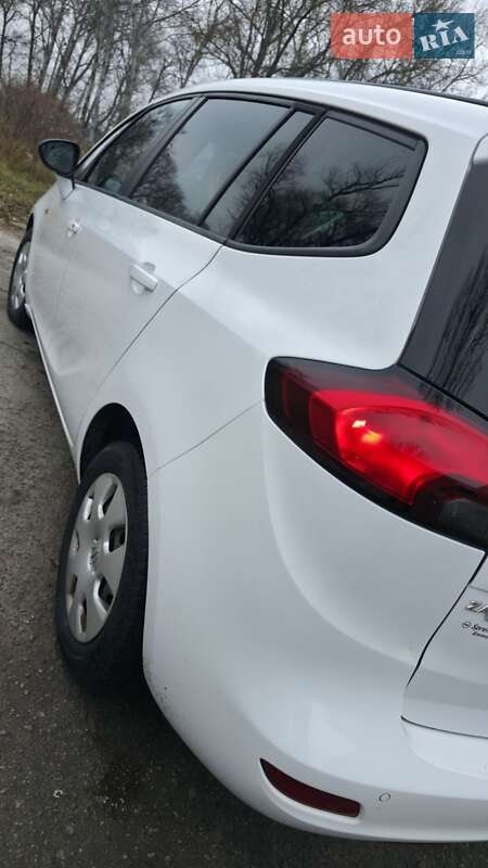 Минивэн Opel Zafira Tourer 2013 в Сумах фото 29 Минивэн Opel Zafira Tourer 2013 в Сумах