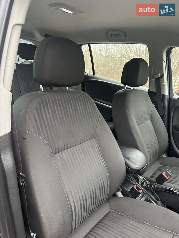 Мінівен Opel Zafira Tourer 2012 в Хоролі