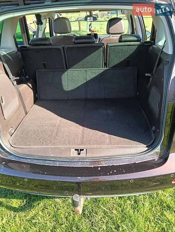 Минивэн Opel Zafira Tourer 2013 в Жовкве