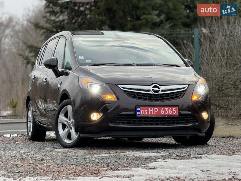 Opel Zafira Tourer 2013 Opel Zafira Tourer 2013