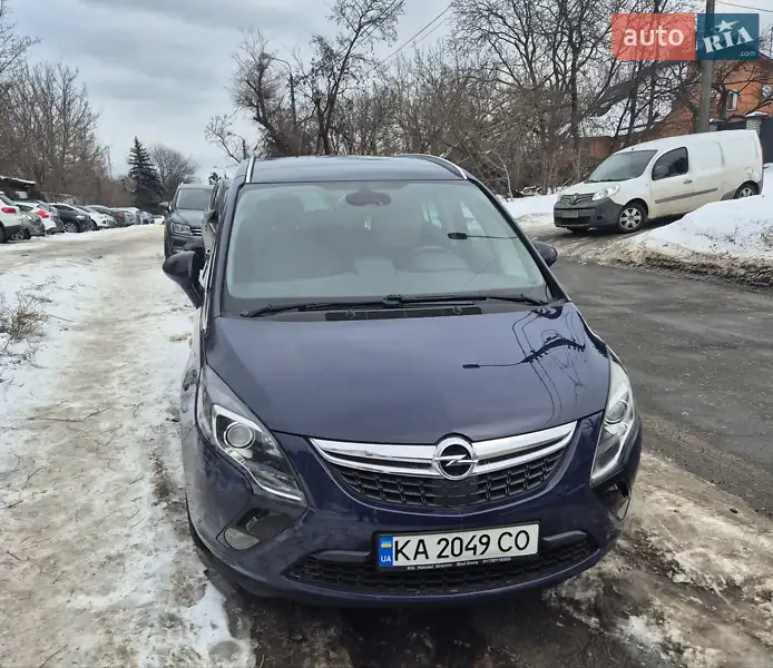 Opel Zafira Tourer
