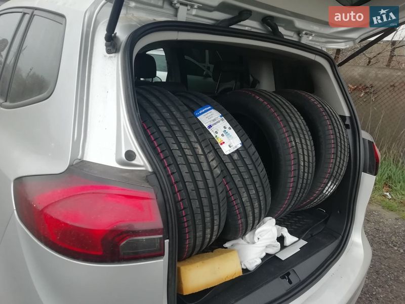 Минивэн Opel Zafira Tourer 2018 в Стрые