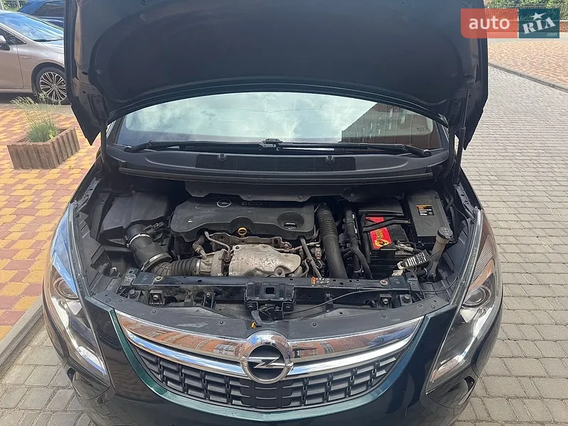 Opel Zafira Tourer 2015 VIN W0LPE9E72F1039331 фото оголошення 8 з 38