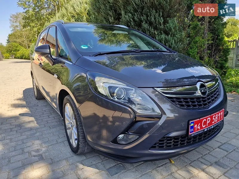 Opel Zafira Tourer 2013