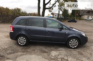 Мінівен Opel Zafira 2011 в Луцьку