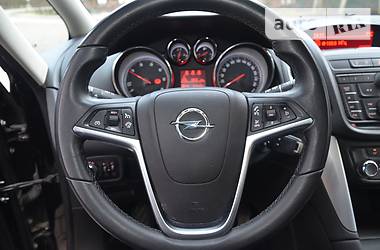 Универсал Opel Zafira 2013 в Дрогобыче