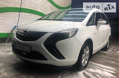 Минивэн Opel Zafira 2015 в Ивано-Франковске