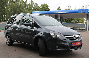 Универсал Opel Zafira 2006 в Сумах