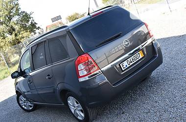 Минивэн Opel Zafira 2013 в Дрогобыче