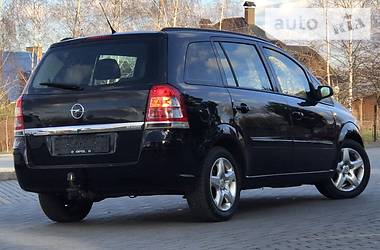 Универсал Opel Zafira 2008 в Дрогобыче