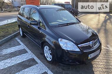 Opel Zafira 2012