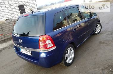 Минивэн Opel Zafira 2008 в Виннице