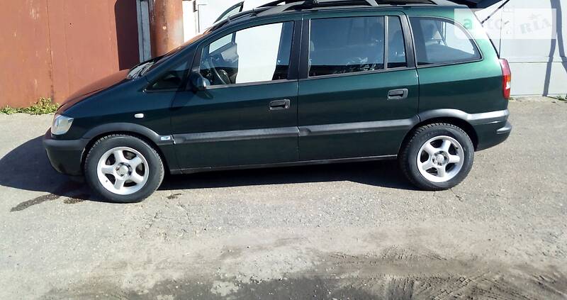 Минивэн Opel Zafira 1999 в Сосновке