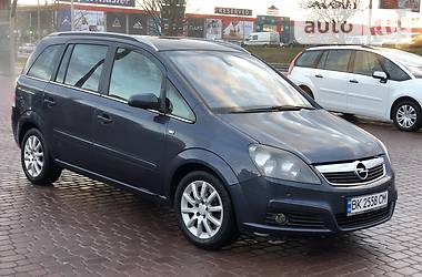 Минивэн Opel Zafira 2007 в Ровно