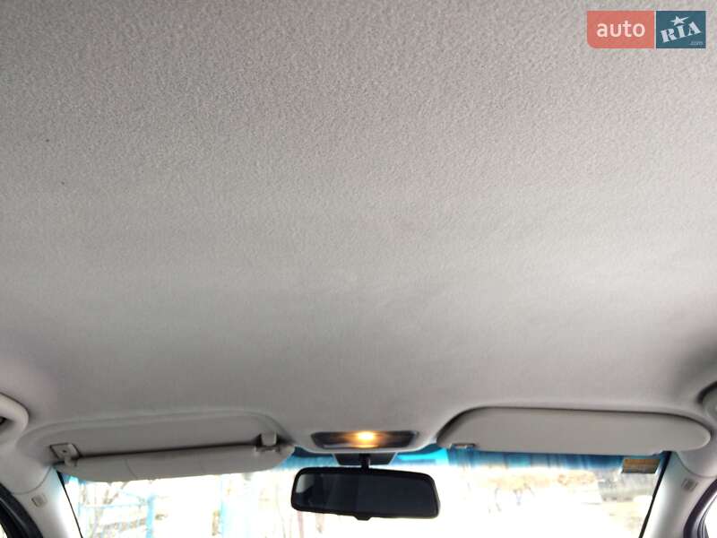 Мінівен Opel Zafira 2002 в Вараші