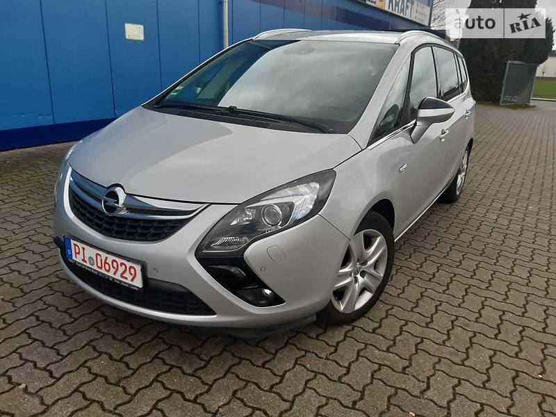 Минивэн Opel Zafira 2015 в Хмельницком